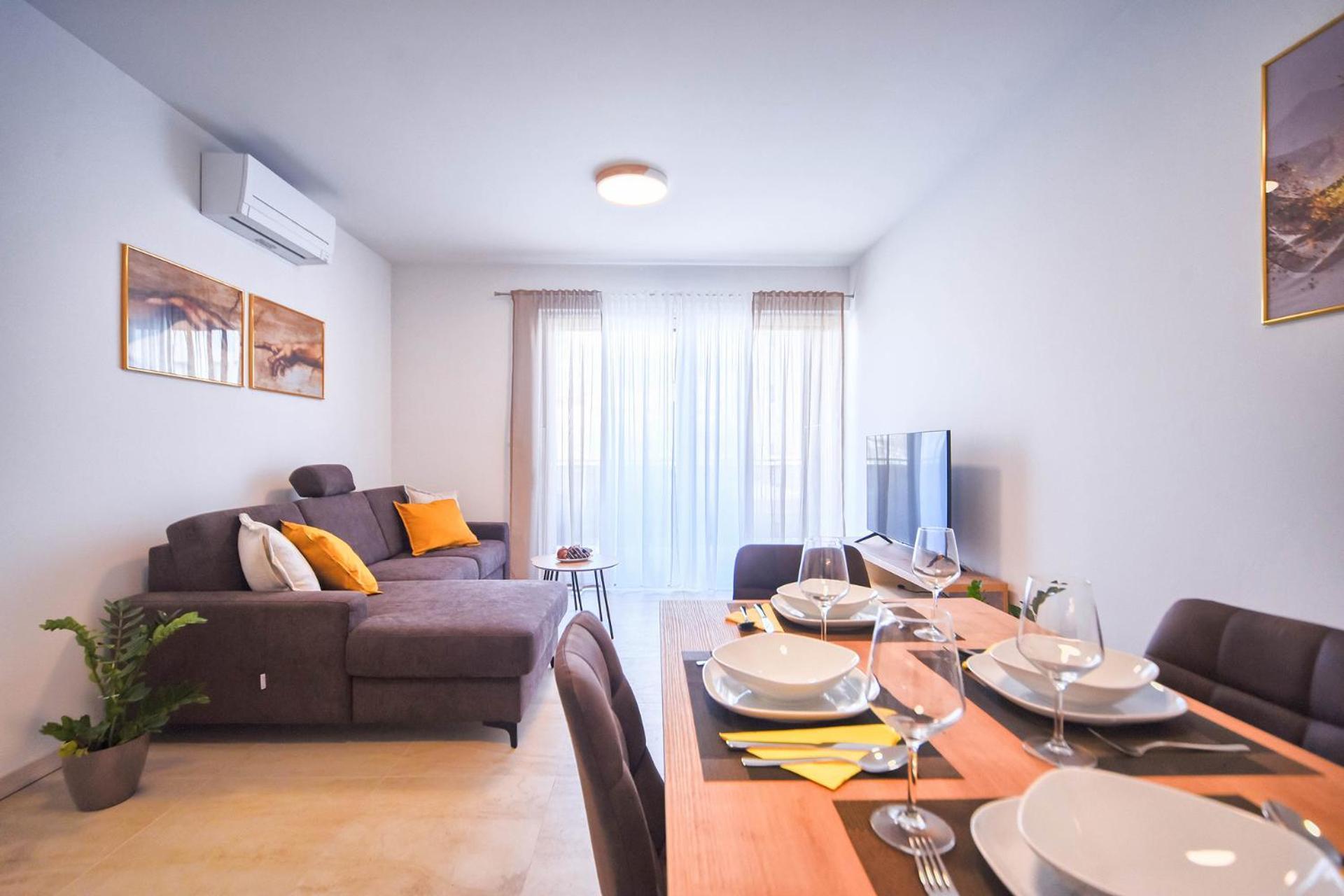 Apartman Lola & Bela Pula